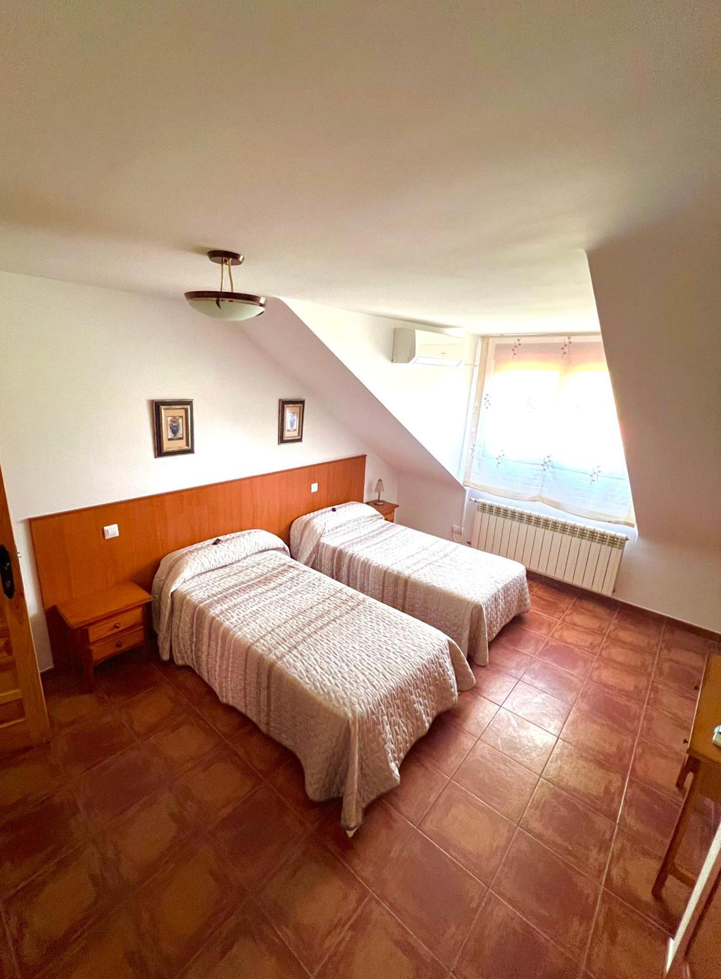 Hotel Puente De Piedra Zamora Kültér fotó